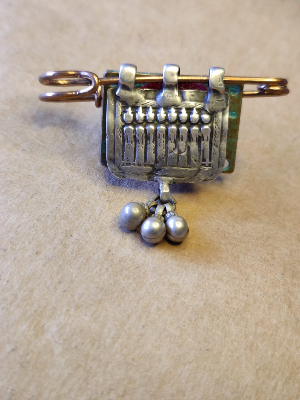 Saftey pin silver ring