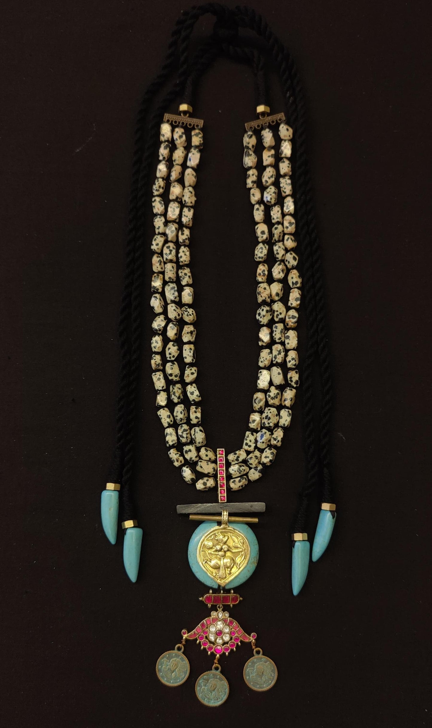 Beaded necklace