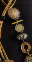 Load image into Gallery viewer, Pillar necklace