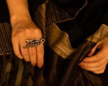 Load image into Gallery viewer, Silver instrument ring