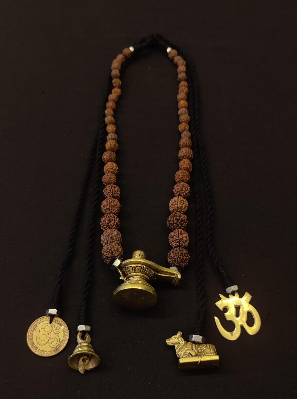 Maheshvara necklace
