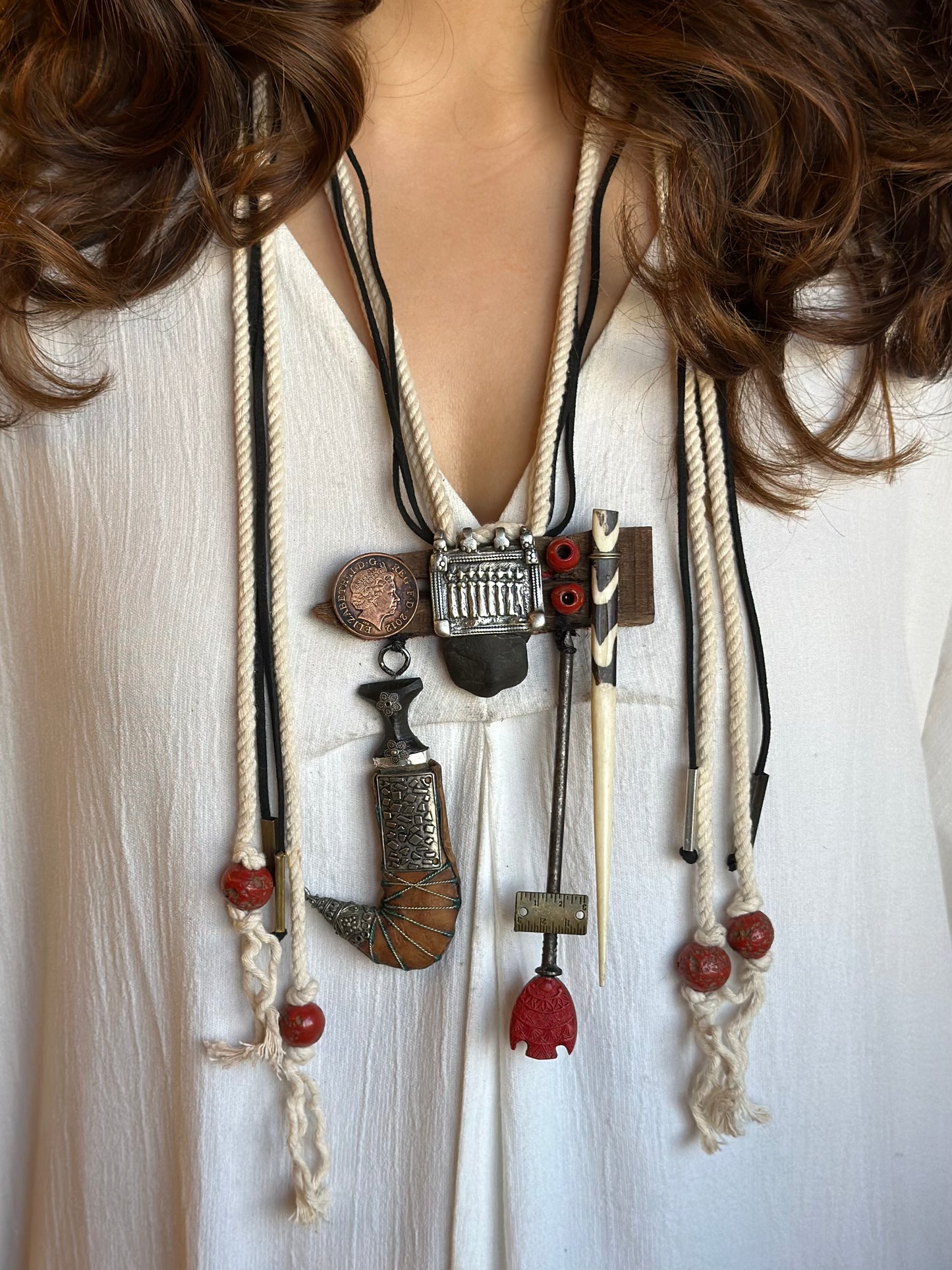 Silver tabiz antique knife necklace