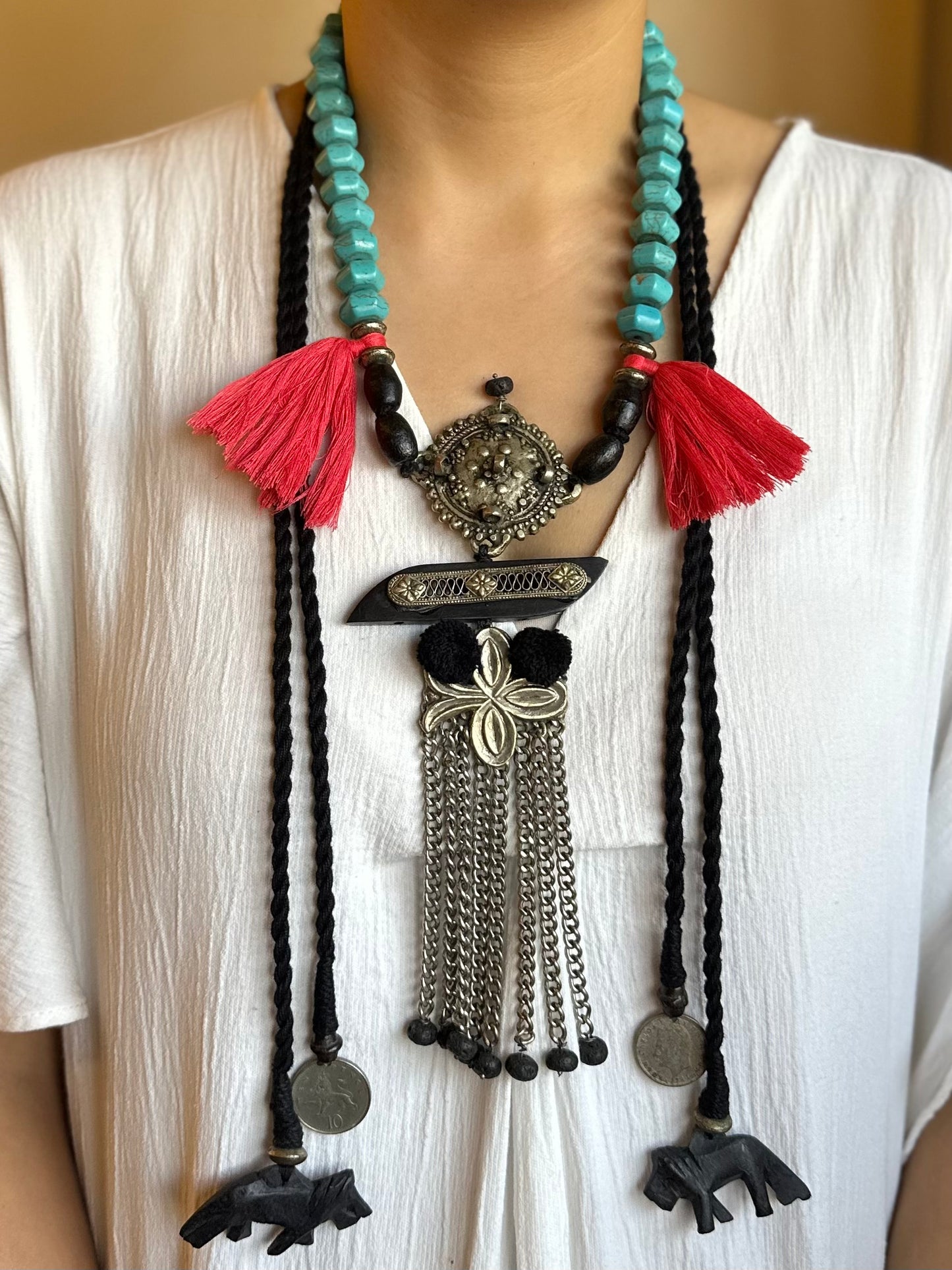 Turquoise bead necklace