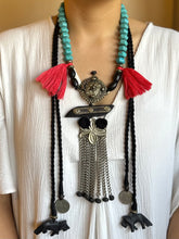 Load image into Gallery viewer, Turquoise bead necklace
