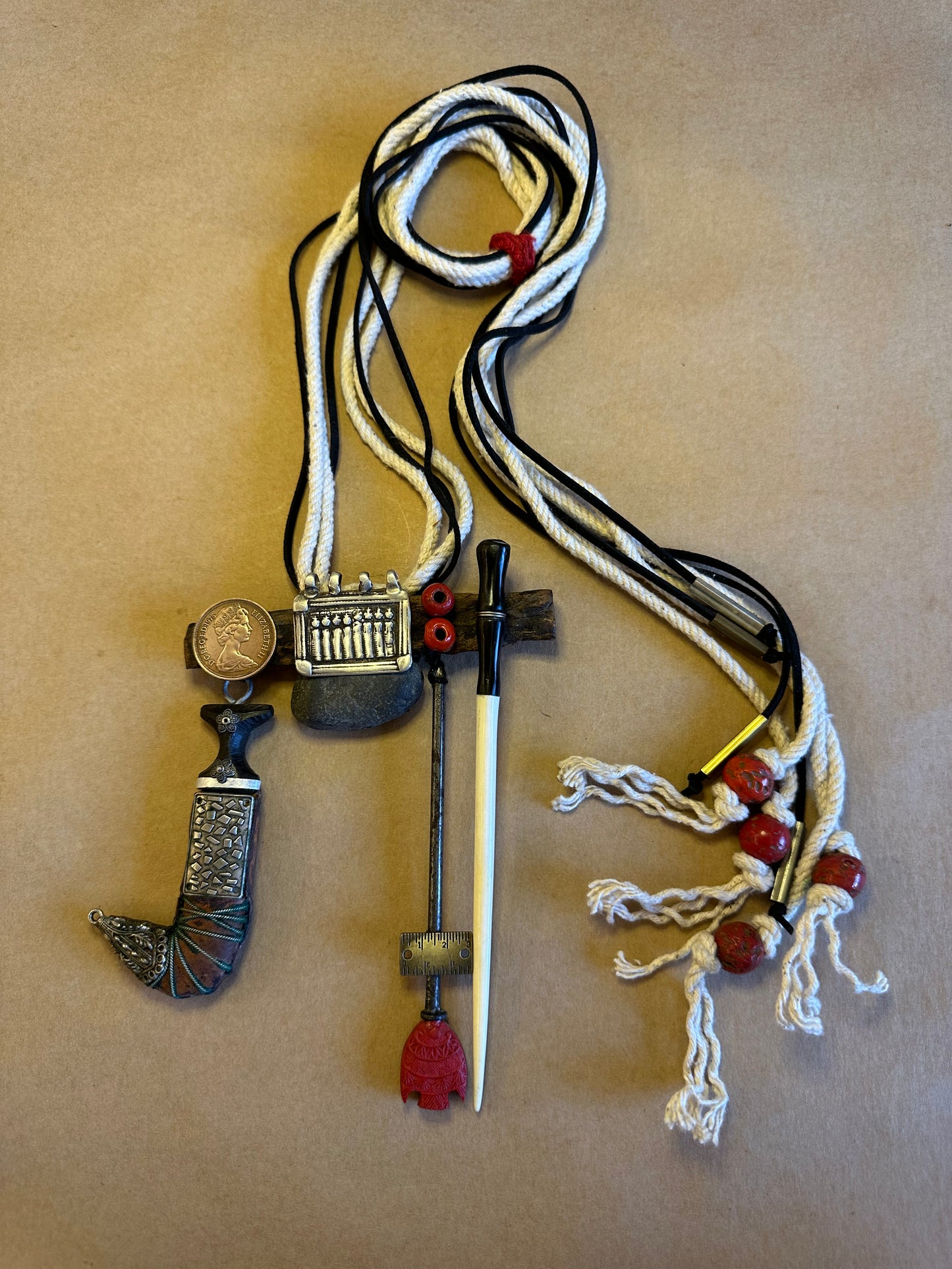 Silver tabiz antique knife necklace