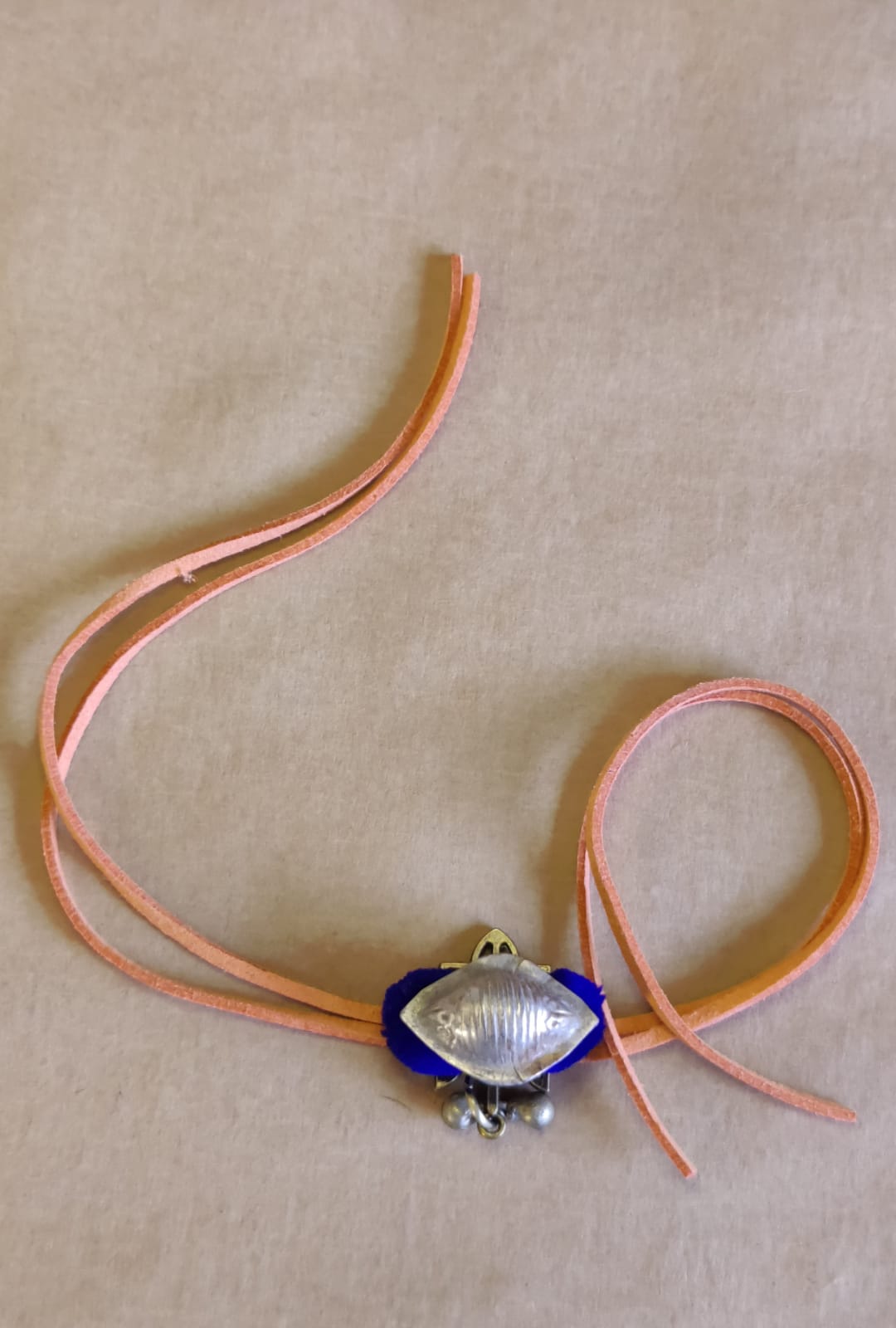 Pure silver shanka rakhi