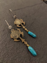 Load image into Gallery viewer, Silver turquoise bead earring
