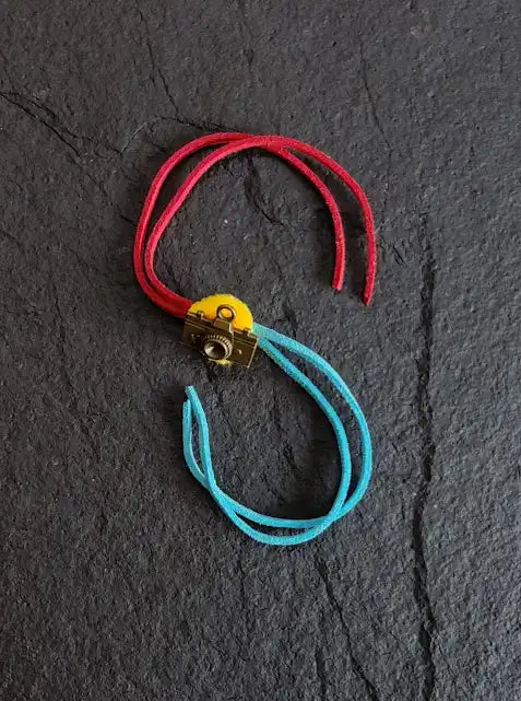 Kid camera rakhi – Tama Jewellery