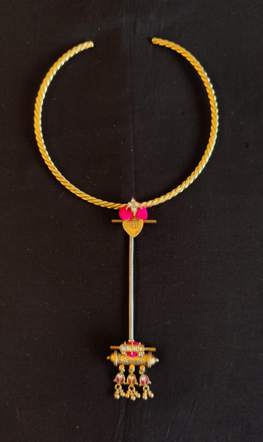 Temple Pillar Heritage Silver Tabiz Necklace