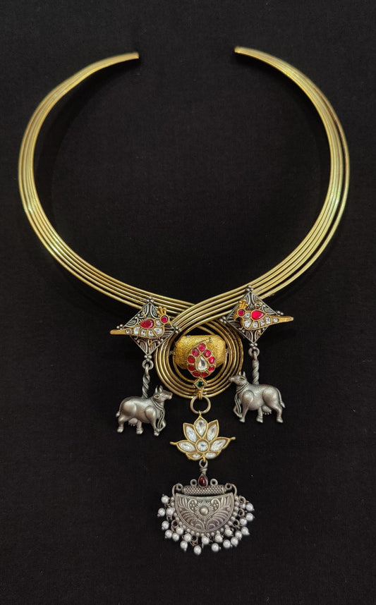 Divine Flight Choker