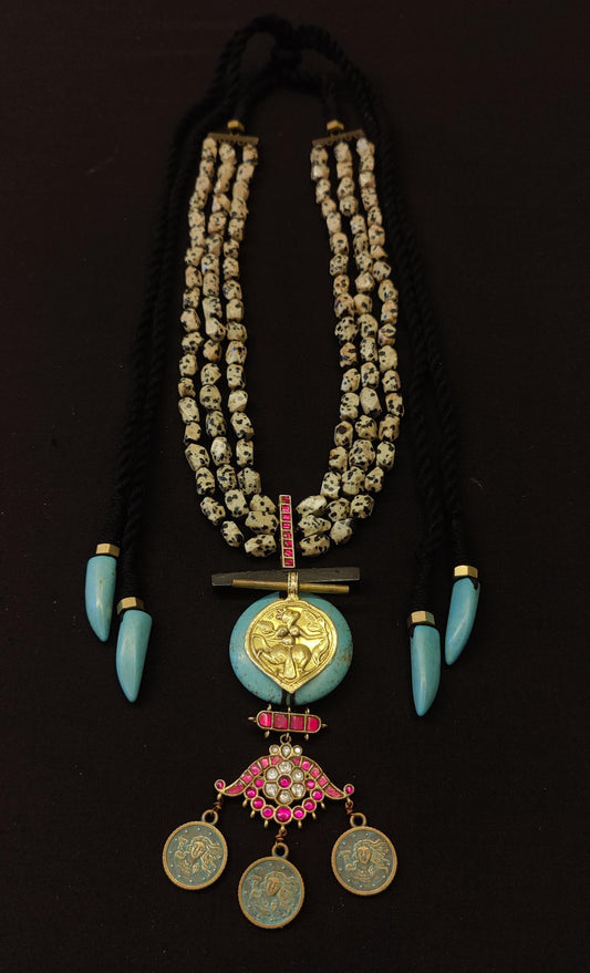 Beaded necklace