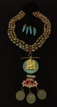 Load image into Gallery viewer, Beaded necklace
