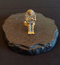Load image into Gallery viewer, Egyptian Pharaoh brass ring
