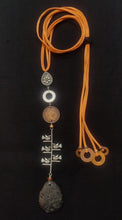 Load image into Gallery viewer, Pillar necklace
