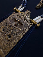 Load image into Gallery viewer, Antique brass comb necklace
