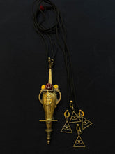 Load image into Gallery viewer, Trishul Antique Kajal Box Necklace
