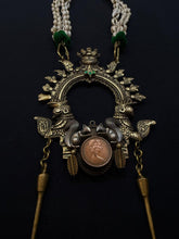 Load image into Gallery viewer, Cowrie Necklace
