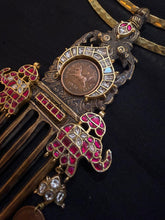 Load image into Gallery viewer, Antique Brass Comb Hasdi
