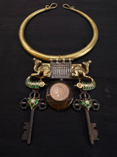 Load image into Gallery viewer, Antique Key Hasdi
