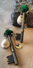 Load image into Gallery viewer, Antique key cowrie earring
